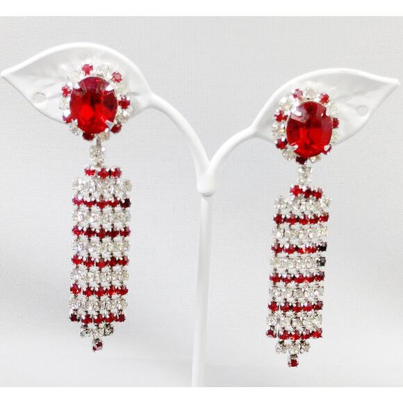 Red & Clear Long Rhinestone Earrings, Dangle , 1960s Vintage Jewelry - Picture 10 of 10